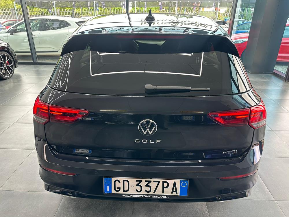 Volkswagen Golf R-Line berlina Elettrico