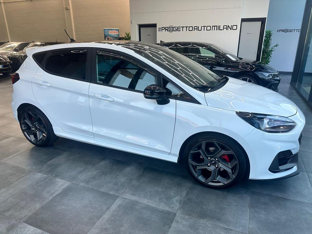 Ford Fiesta ST berlina Benzina