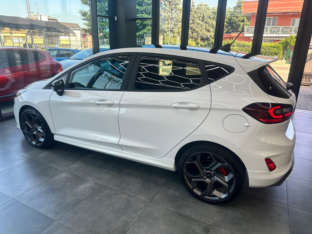 Ford Fiesta ST berlina Benzina