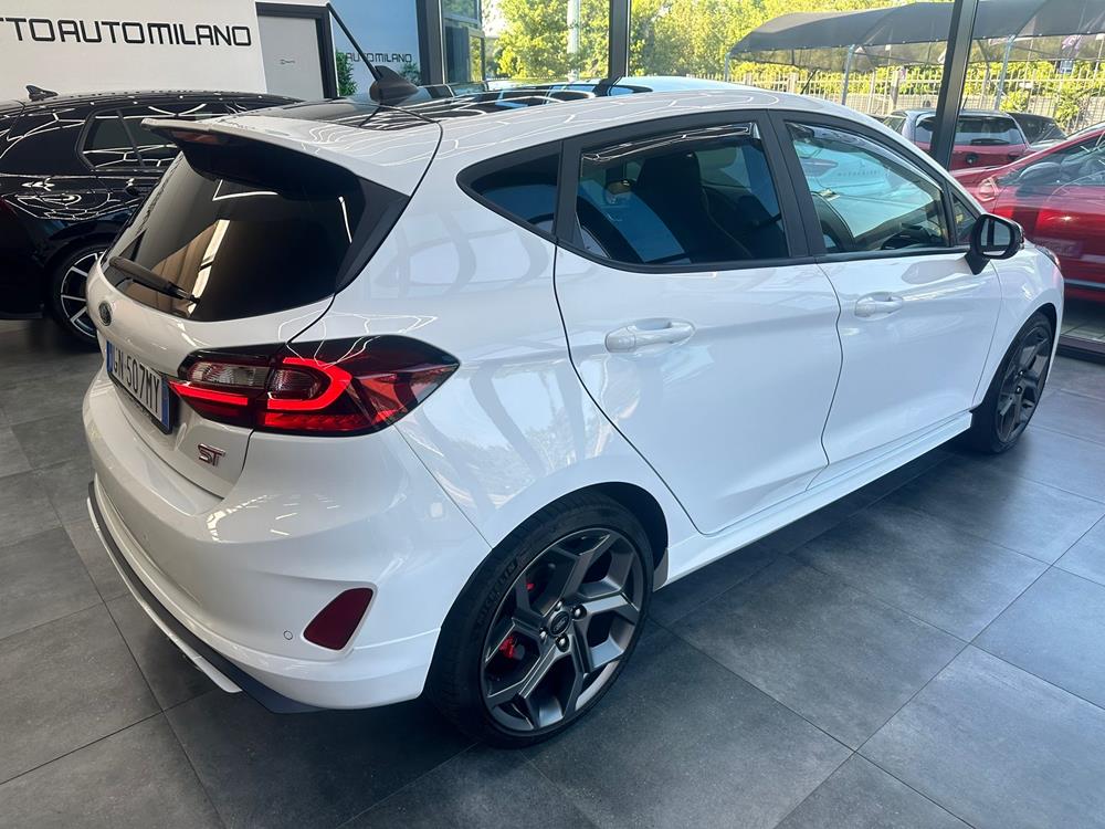 Ford Fiesta ST berlina Benzina