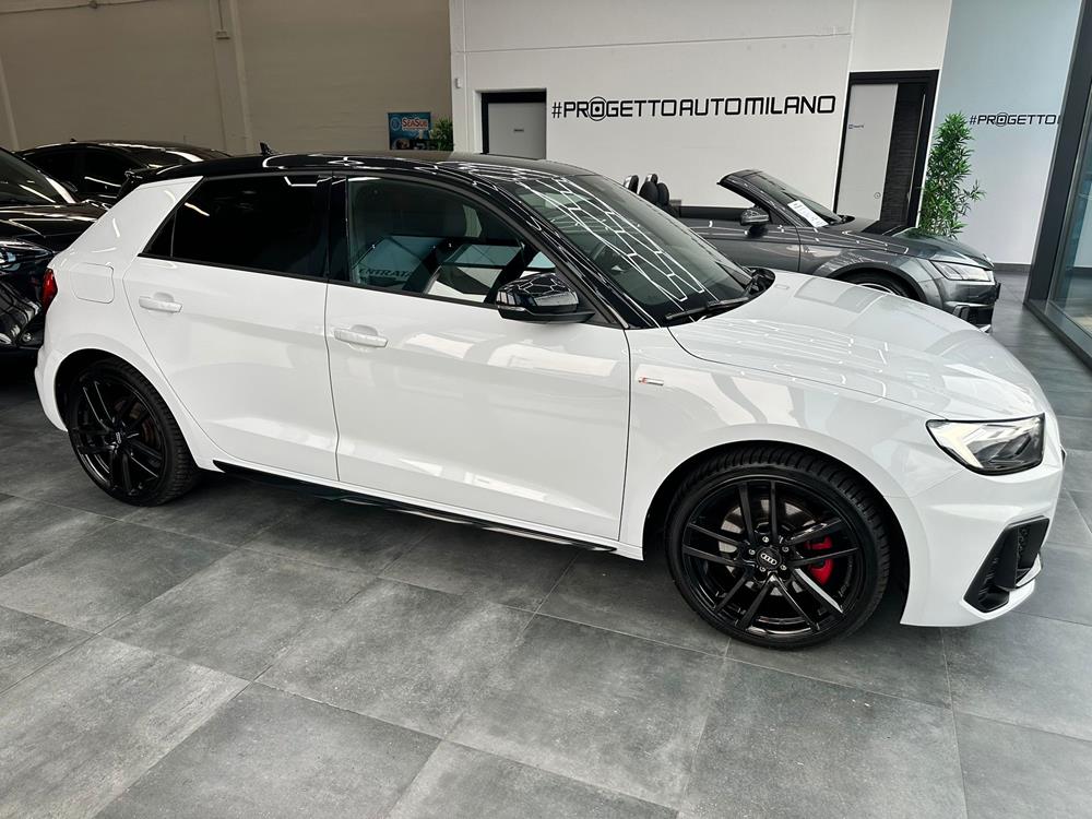 Audi A1 S-LINE berlina Benzina