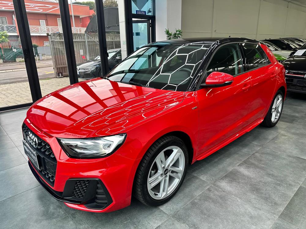 Audi A1 S-LINE berlina Benzina