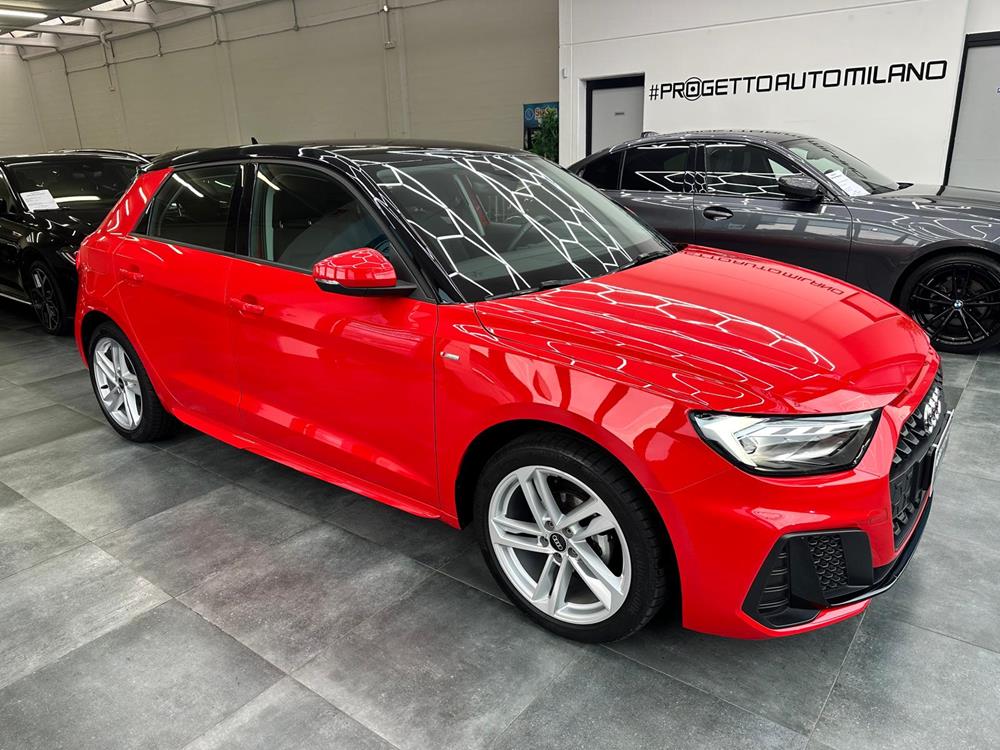 Audi A1 S-LINE berlina Benzina