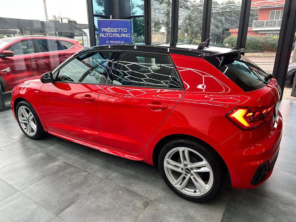 Audi A1 S-LINE berlina Benzina