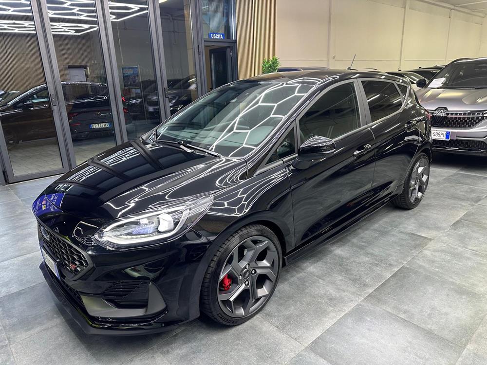 Ford Fiesta ST ST berlina Benzina