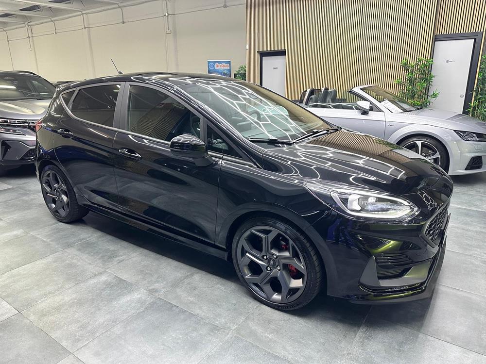 Ford Fiesta ST ST berlina Benzina